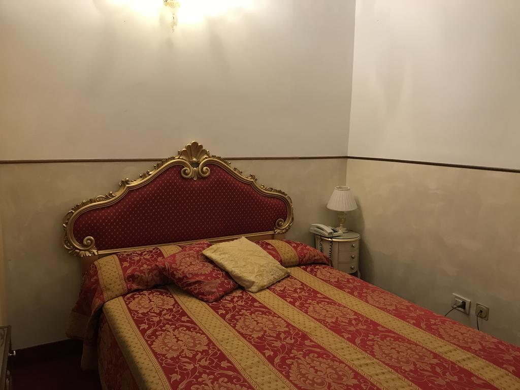 Residenza Ruga Giuffa Castello  Dış mekan fotoğraf
